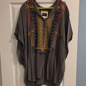 Gray Embroidered BIYA by Johnny Was 100% Silk KIMONO, Like New, runs oversized